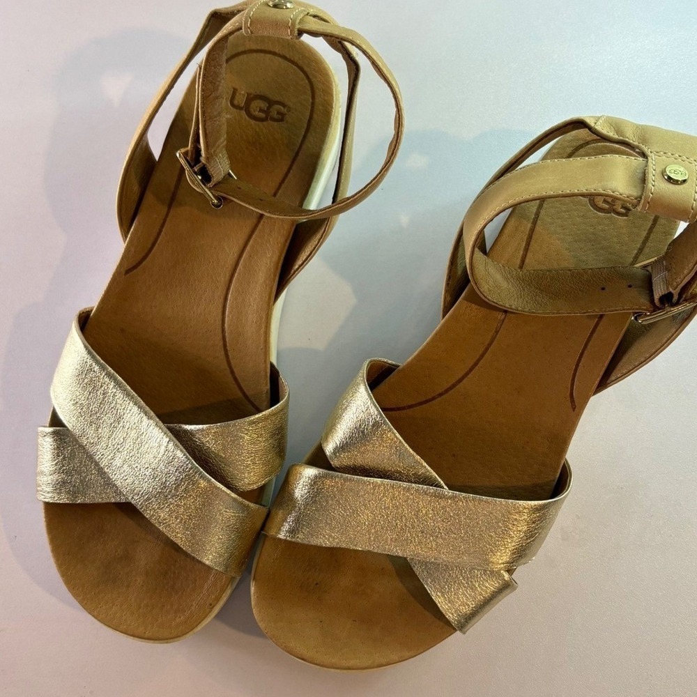 Indie Sleaze 90s Metallic Gold Leather Chunky Platform Sandals UGG Tipton 8